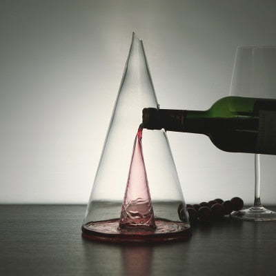transparent wine decanter