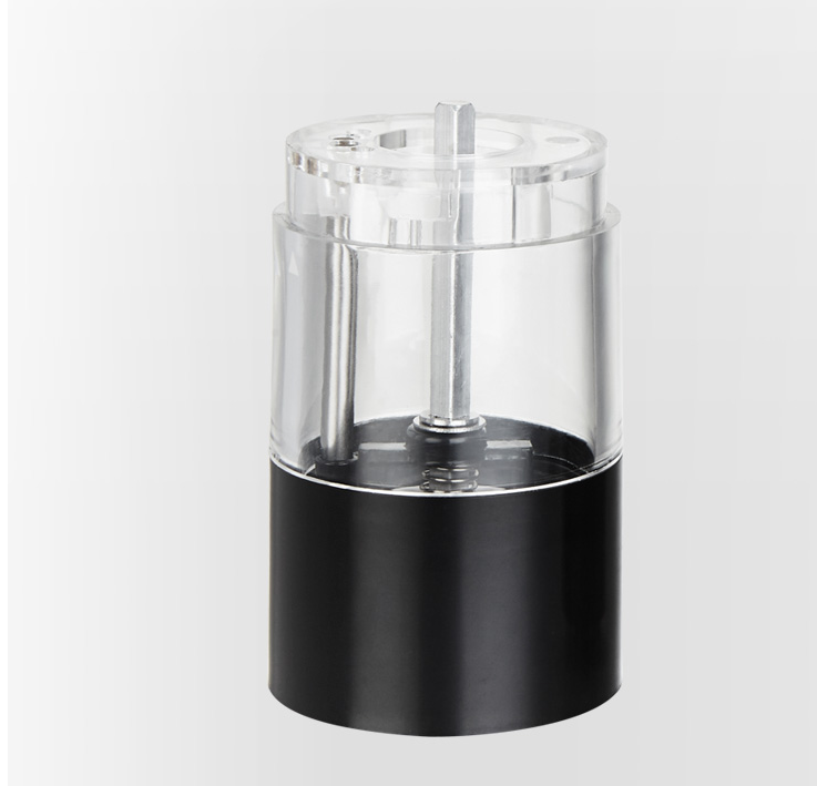 electric salt–pepper grinder