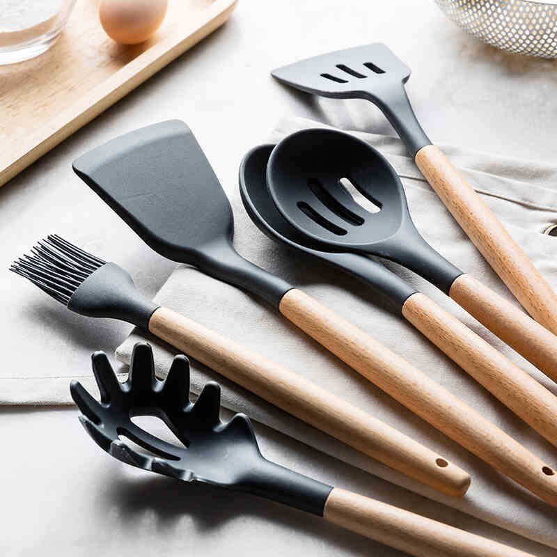 non stick pot spatula and spoon
