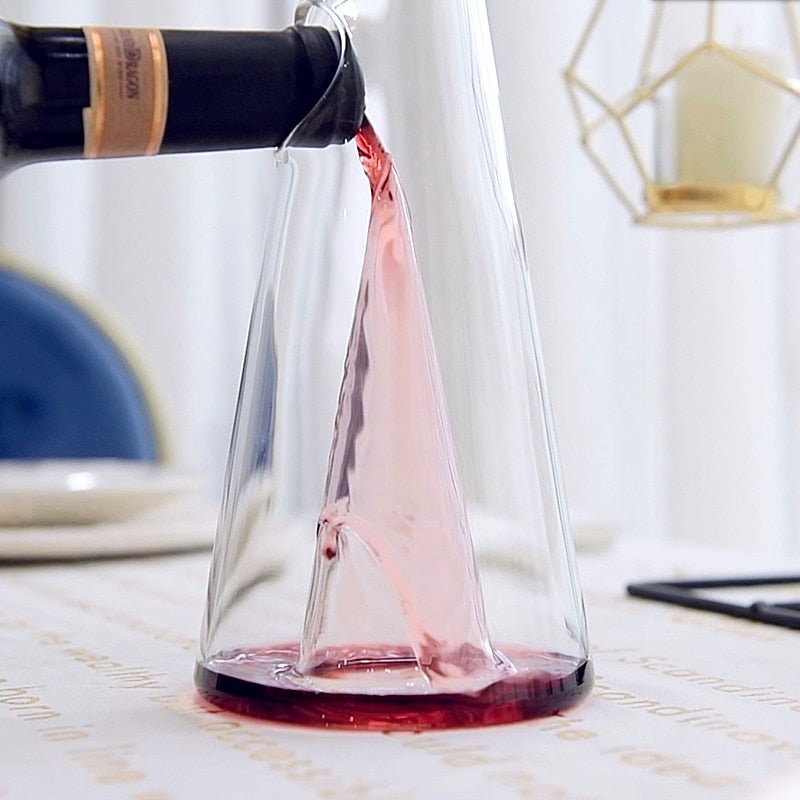 transparent wine decanter