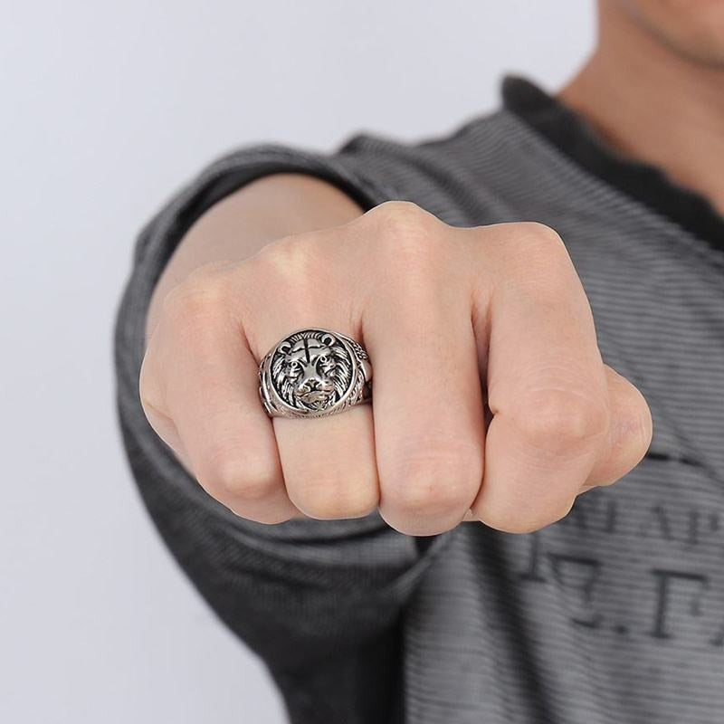 lion head rings