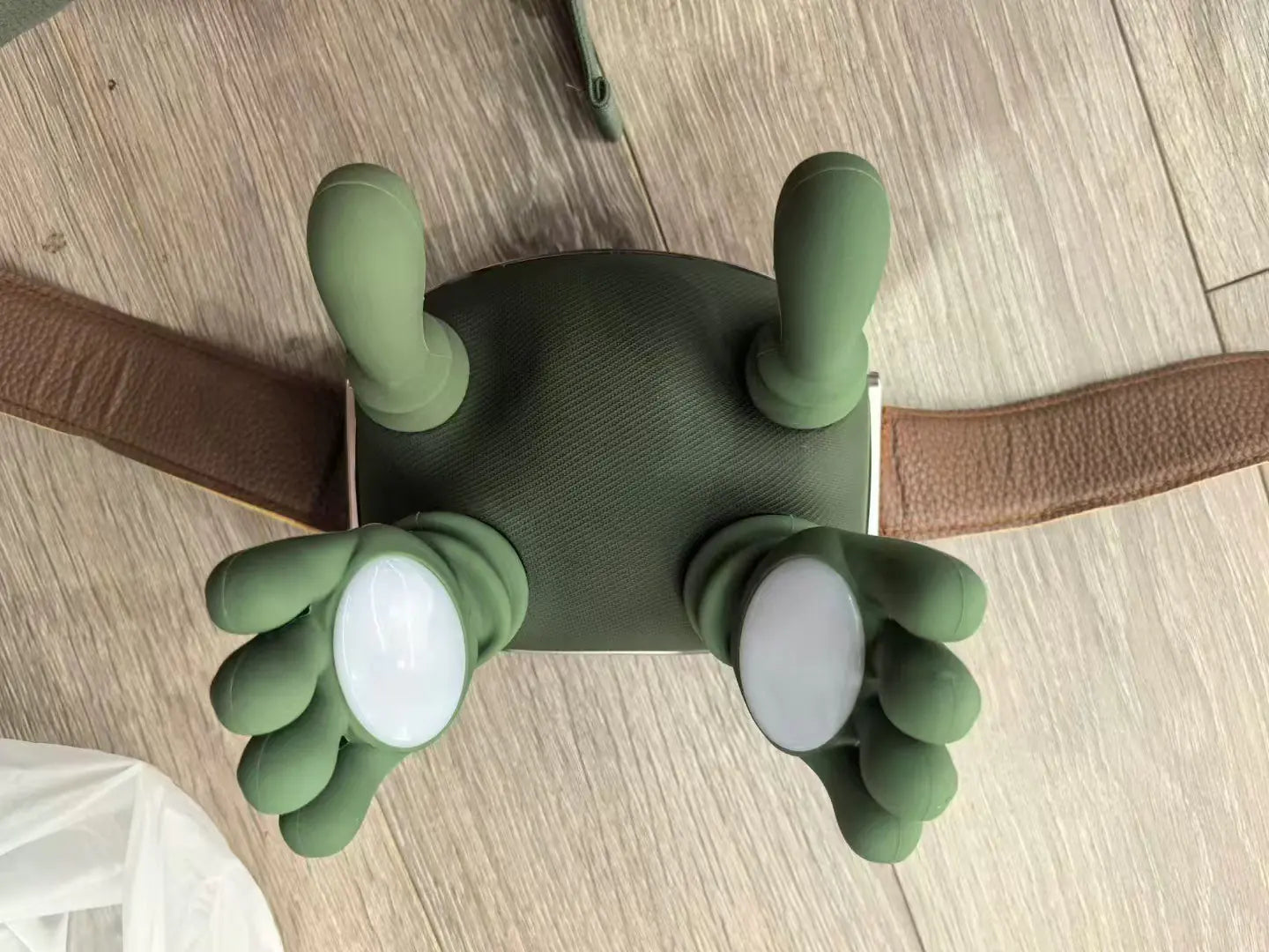 wireless neck & shoulder massager