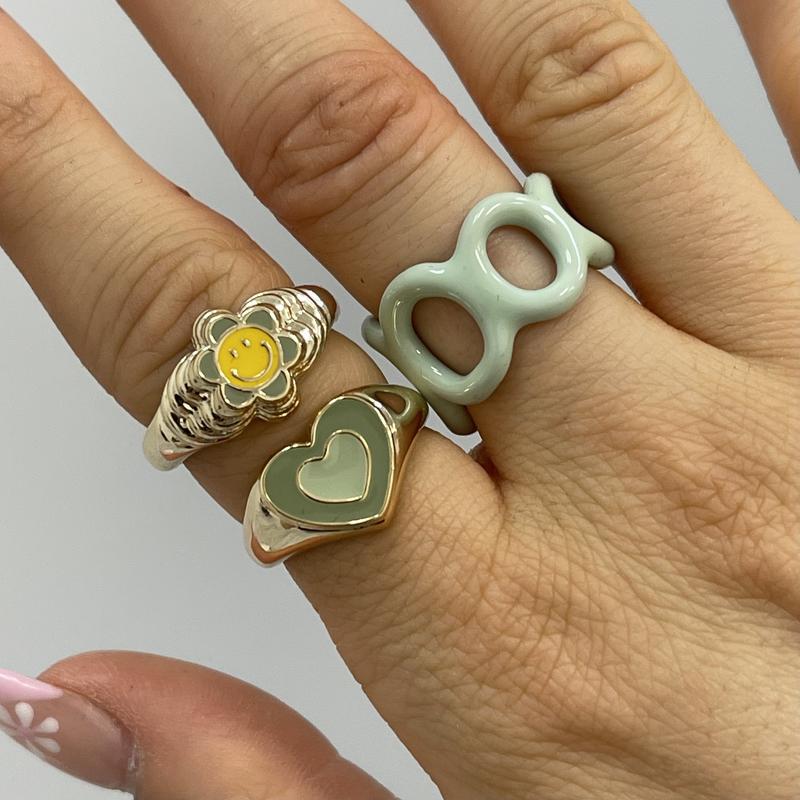 creative love heart ring